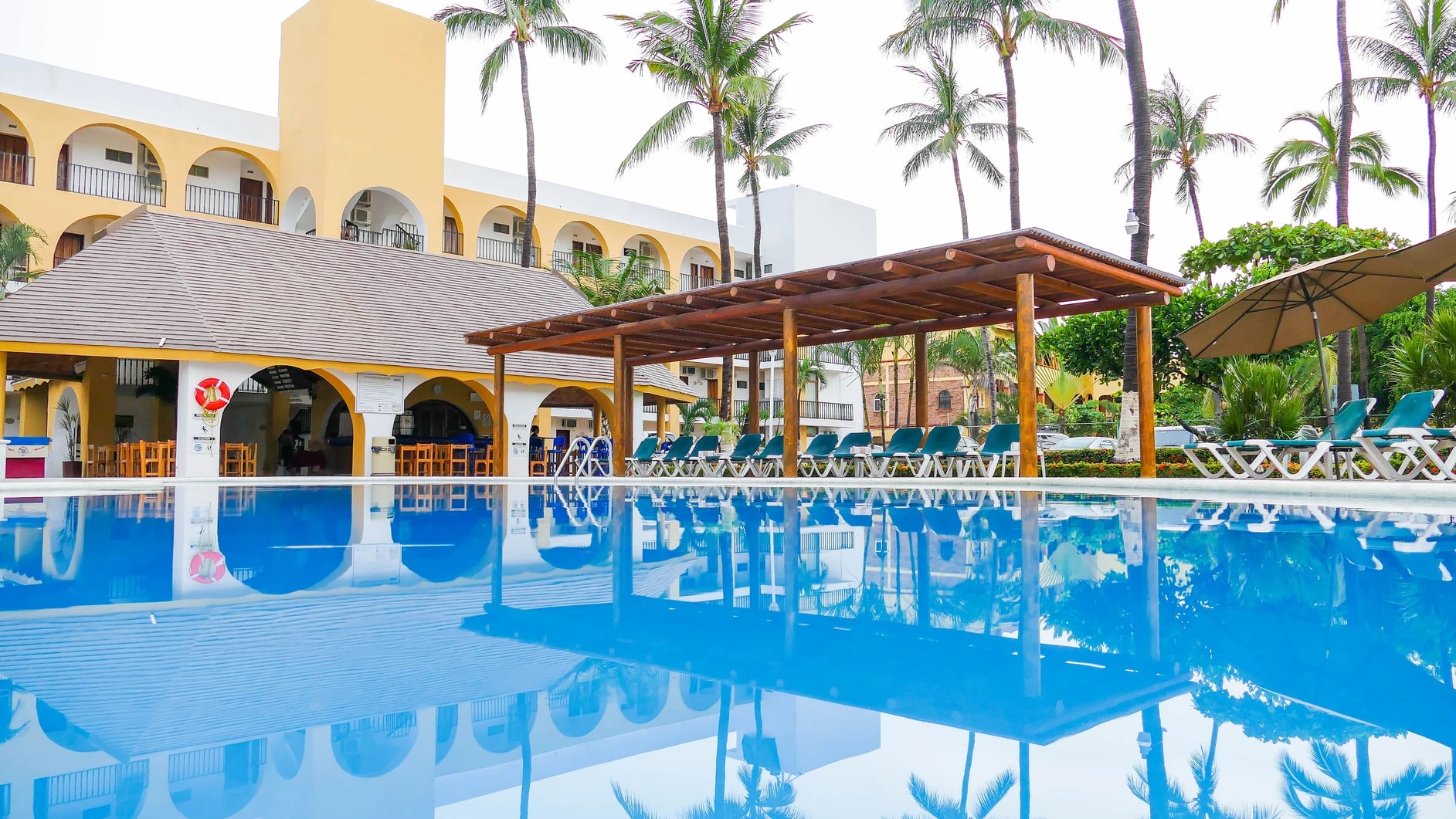 Costa Alegre Suites