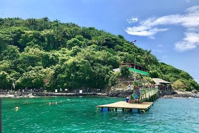 La Isla El Coral: